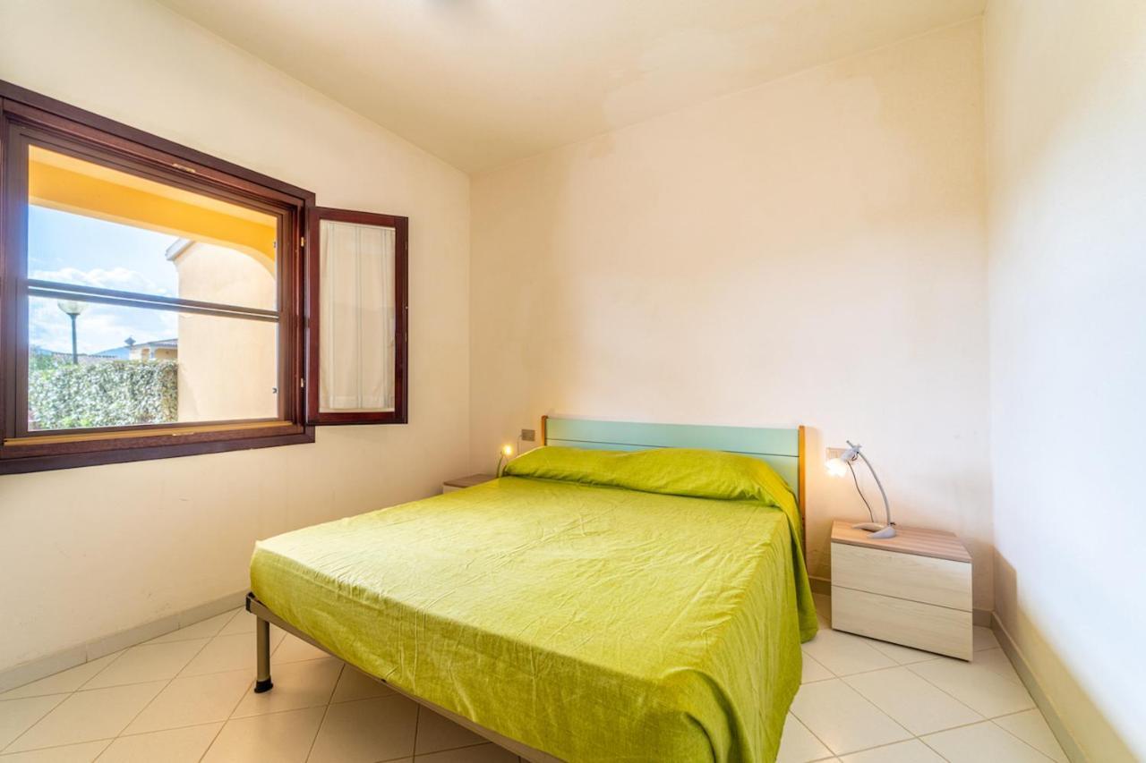 Iss Travel, Ambra Apartments - 800 M From La Cinta Beach San Teodoro  Exterior foto