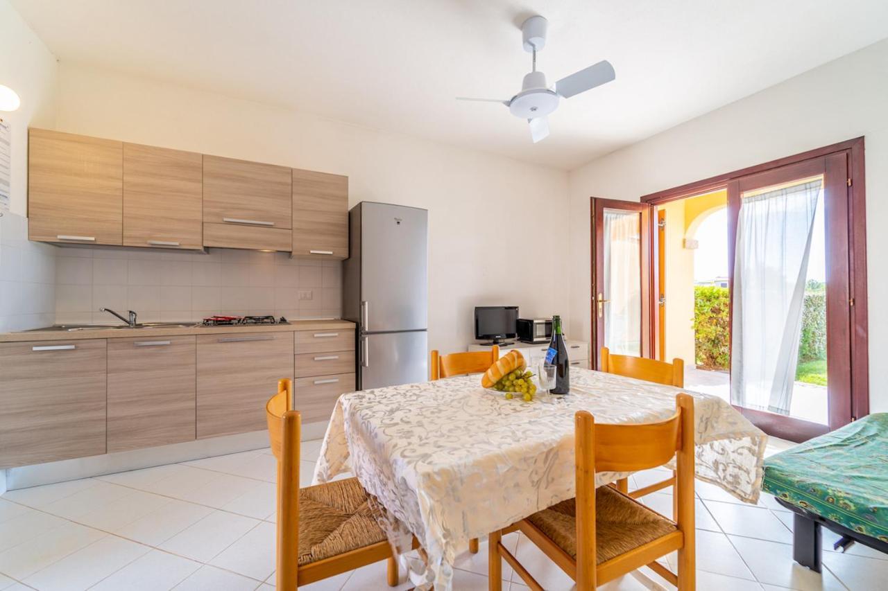Iss Travel, Ambra Apartments - 800 M From La Cinta Beach San Teodoro  Exterior foto